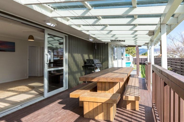 Photo of property in 14 Harvard Grove, Totara Park, Upper Hutt, 5018