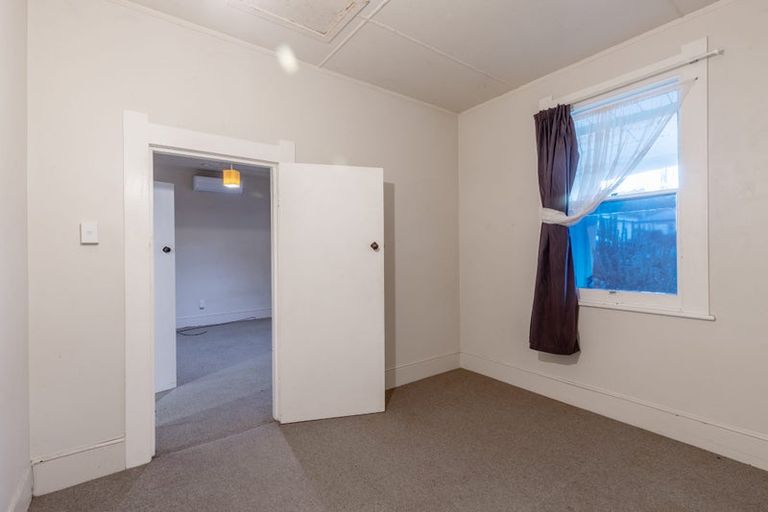 Photo of property in 5 Collins Street, Waipawa, 4210