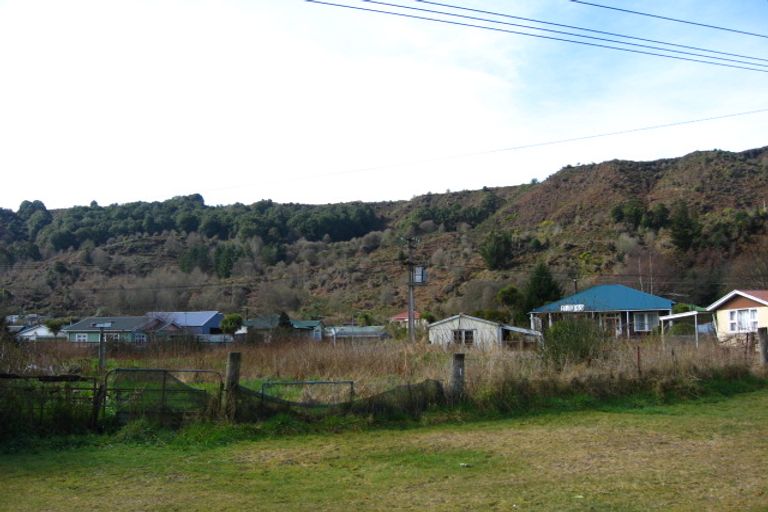 Photo of property in 85 Dick Street, Reefton, 7830