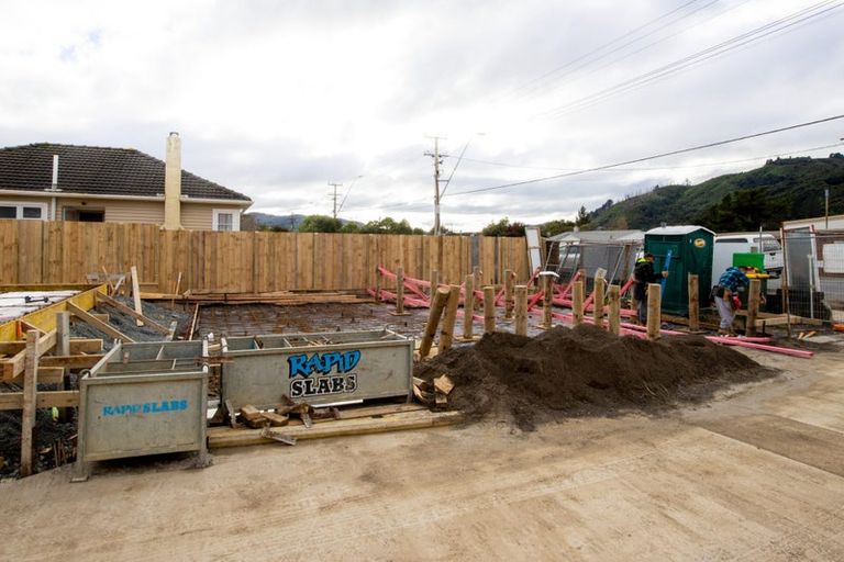 Photo of property in 82 Main Road, Wainuiomata, Lower Hutt, 5014