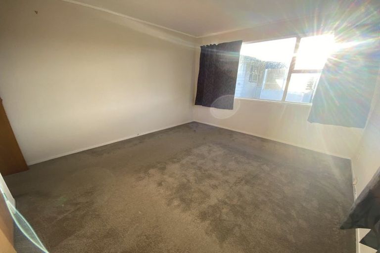 Photo of property in 29 Cockayne Crescent, Sunnynook, Auckland, 0620