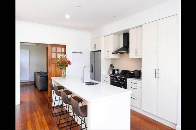 Photo of property in 1a Finnis Lane, Hospital Hill, Napier, 4110