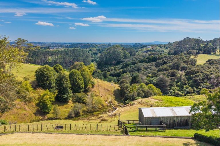 Photo of property in 180 Ara-kotinga, Whitford, Manurewa, 2576