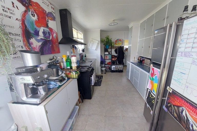 Photo of property in 51 Glenpark Avenue, Frankleigh Park, New Plymouth, 4310