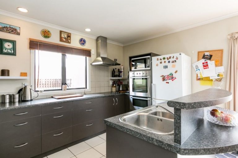 Photo of property in 38a Murphy Road, Taradale, Napier, 4112