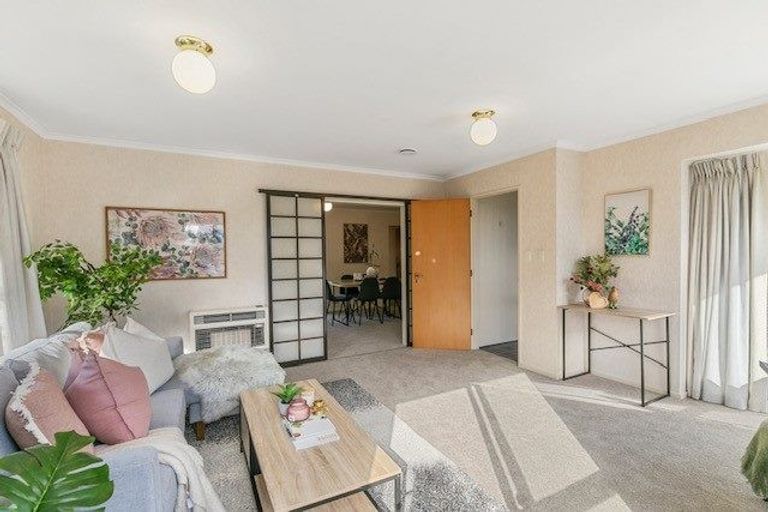 Photo of property in 29a Hardy Street, Waterloo, Lower Hutt, 5011