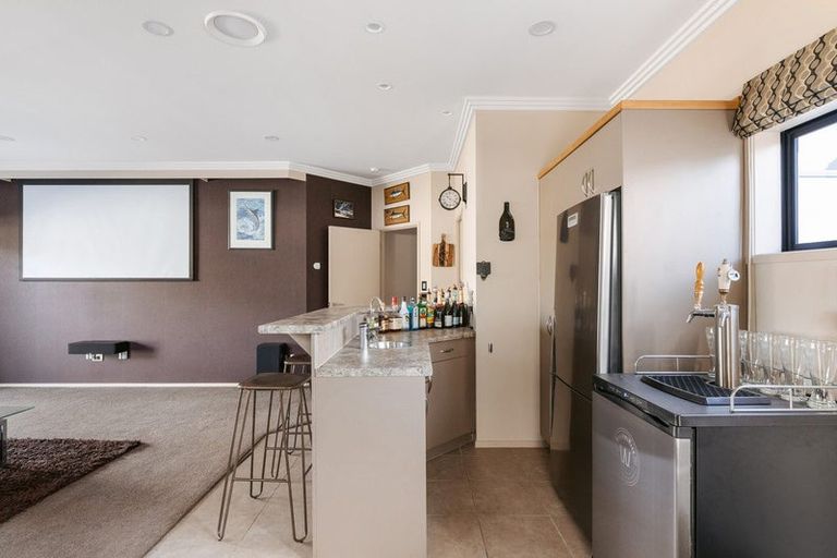 Photo of property in 8 Contour Avenue, Pyes Pa, Tauranga, 3112