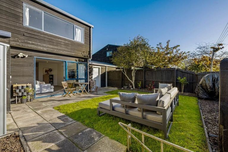 Photo of property in 2/66 Clare Road, St Albans, Christchurch, 8014