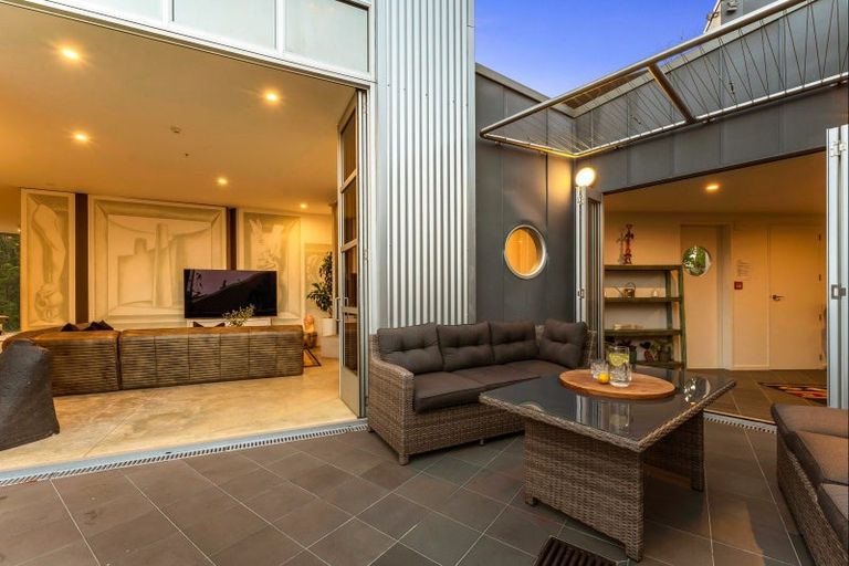 Photo of property in 138 Mahurangi West Road, Puhoi, Warkworth, 0983