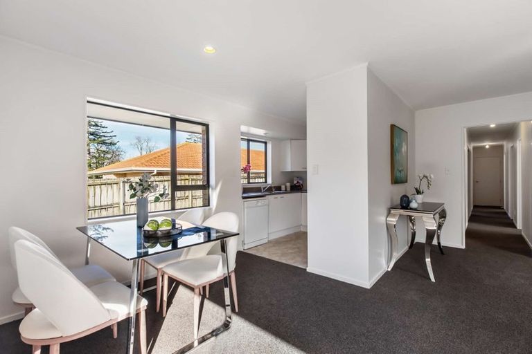Photo of property in 32 Legacy Drive, Henderson, Auckland, 0612