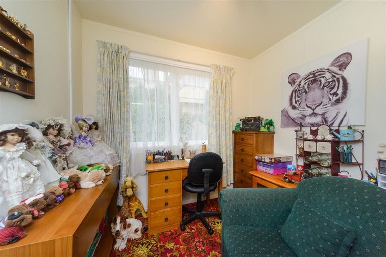 Photo of property in 37 Station Road, Marton, 4710