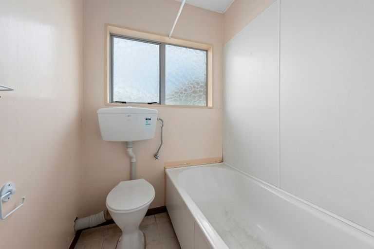 Photo of property in 218u8 Onepu Road, Lyall Bay, Wellington, 6022