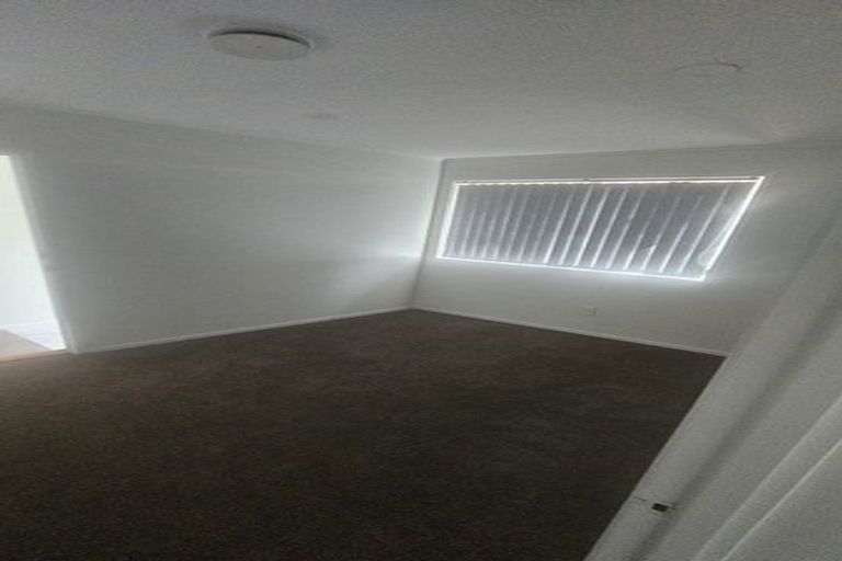 Photo of property in 1/6 Annette Avenue, Te Atatu South, Auckland, 0610