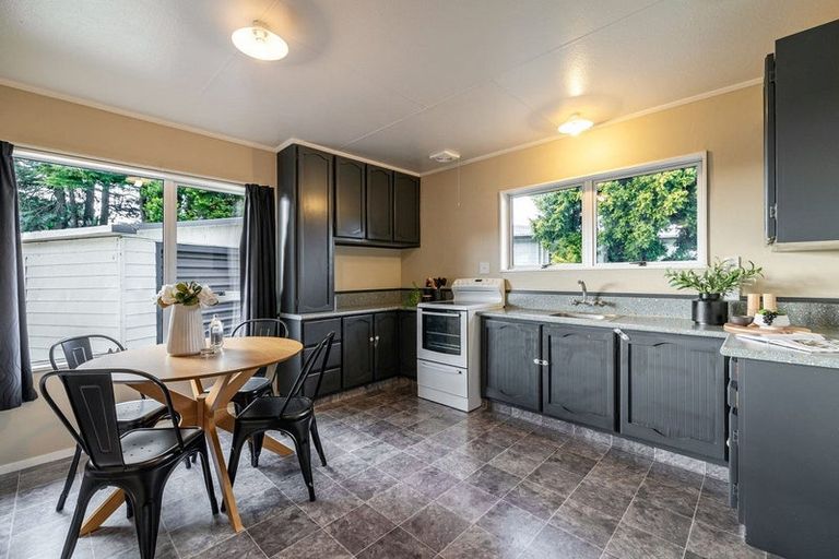Photo of property in 97 Benmore Avenue, Cloverlea, Palmerston North, 4412