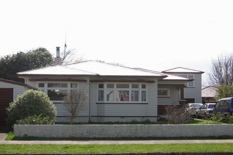 Photo of property in 8 Trafalgar Street, Levin, 5510