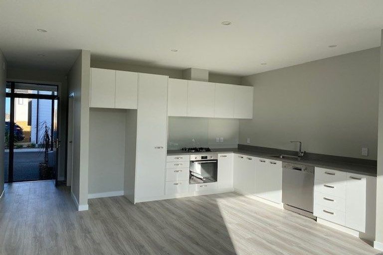 Photo of property in 43 Ron Deal Way, Epuni, Lower Hutt, 5011