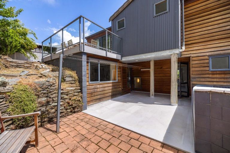 Photo of property in 12b Windsor Place, Queenstown, 9300