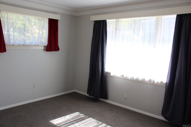 Photo of property in 61 Isadore Road, Saint Clair, Dunedin, 9012