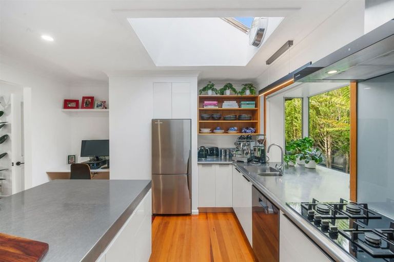 Photo of property in 4 Elwyn Place, Avonhead, Christchurch, 8042