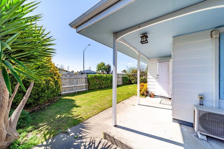 Photo of property in 37 Coventry Avenue, Tamatea, Napier, 4112