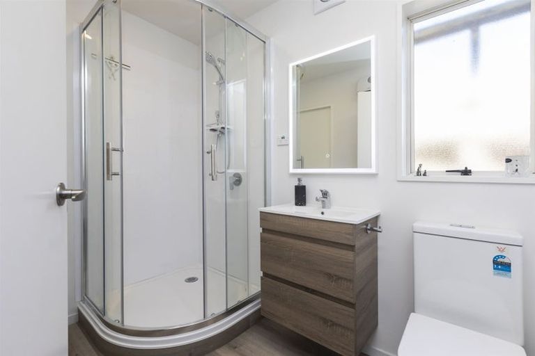 Photo of property in 1/411 Main Road North, Redwood, Christchurch, 8051