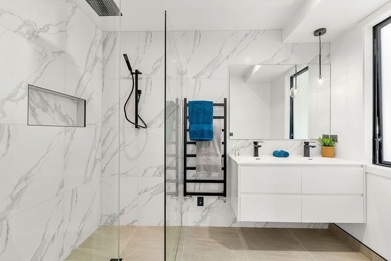 Photo of property in 13 Pacific View, Whitby, Porirua, 5024