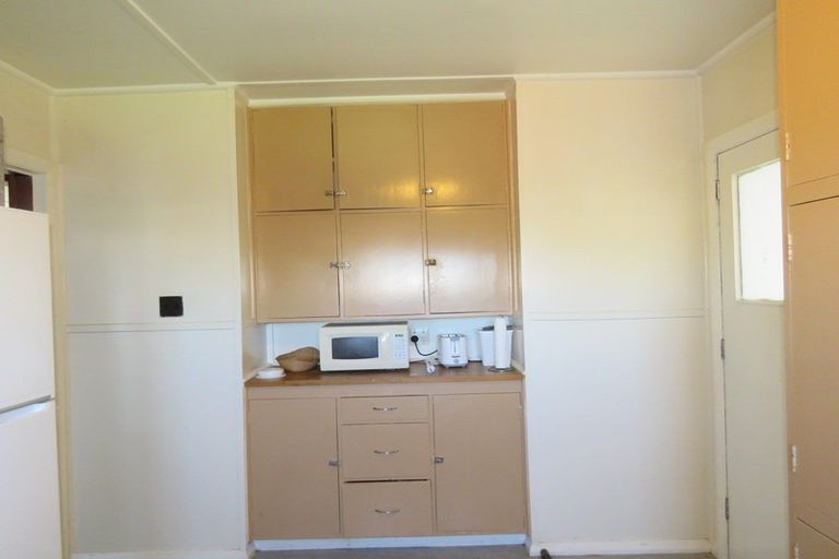 Photo of property in 3 Colvin Street, Westport, 7825