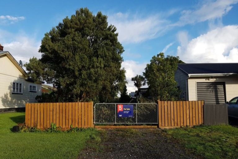 Photo of property in 17 Rolleston Street, Hokitika, 7810