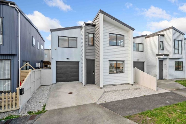 Photo of property in 94 Bellbird Street, Papakura, 2110