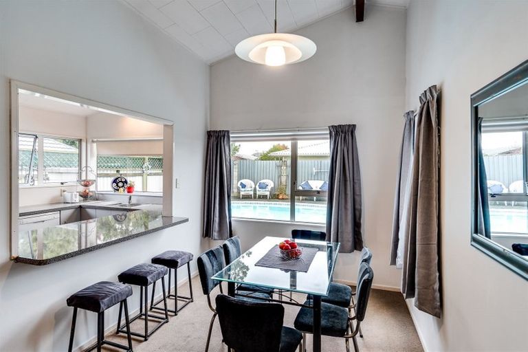 Photo of property in 10 Cardiff Place, Tamatea, Napier, 4112