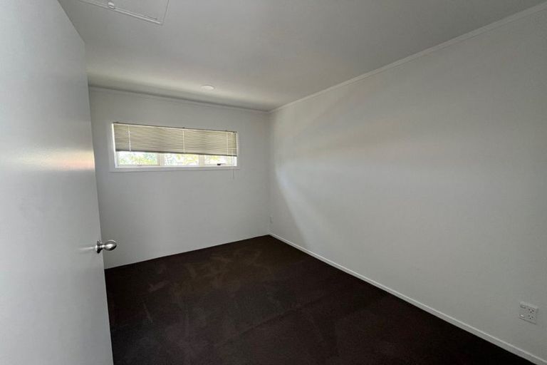 Photo of property in 6/137 Lakeside Drive, Orewa, 0931