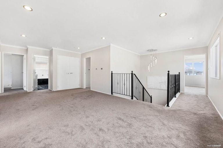 Photo of property in 20 Carrickdawson Drive, Flat Bush, Auckland, 2019