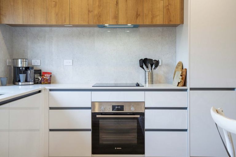 Photo of property in 28 Mckinstry Avenue, Mangere East, Auckland, 2024