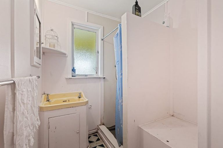 Photo of property in 15 Potaka Street, Marton, 4710