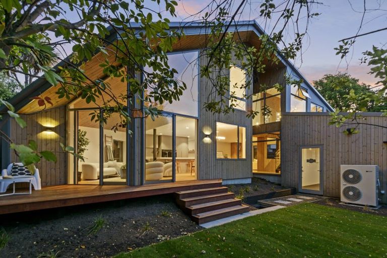 Photo of property in 22 Chapter Street, St Albans, Christchurch, 8052