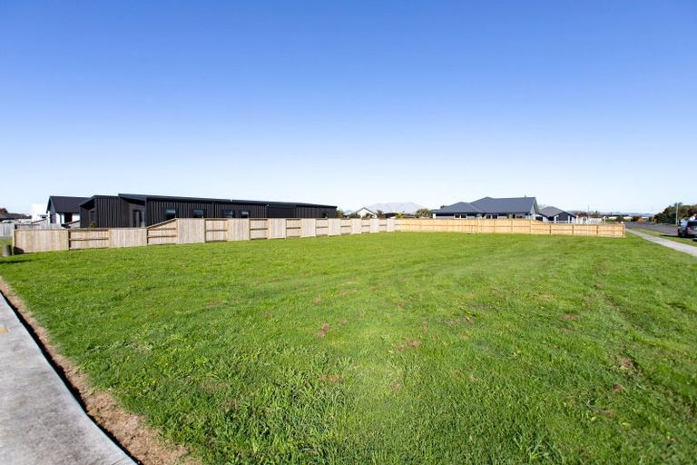 Photo of property in 25 Mcwatters Drive, Ngatea, 3503