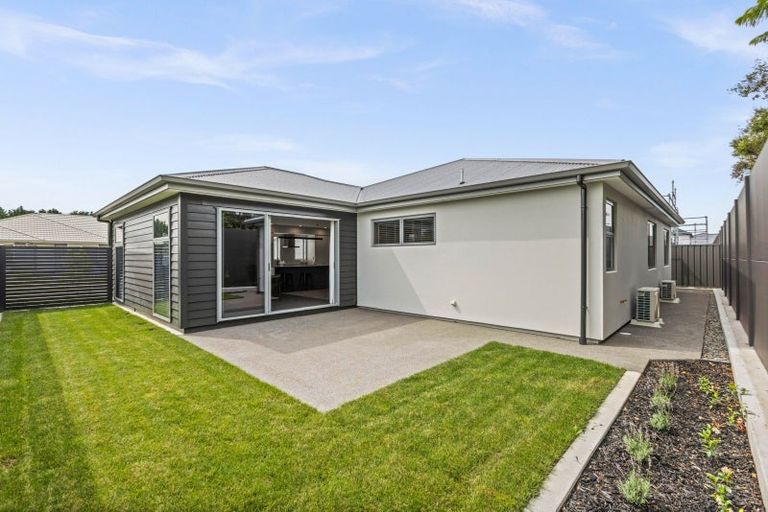 Photo of property in 9 George Yee Place, Taradale, 4112