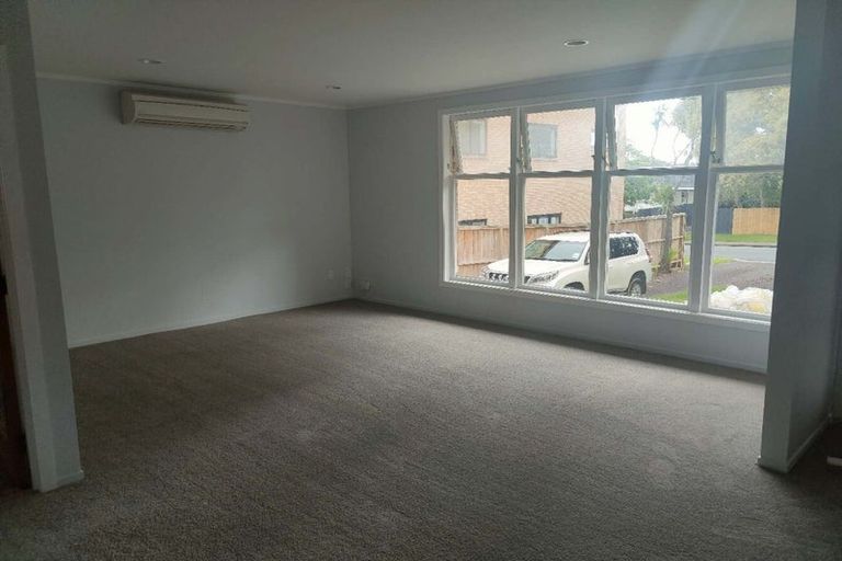 Photo of property in 38 Kervil Avenue, Te Atatu Peninsula, Auckland, 0610