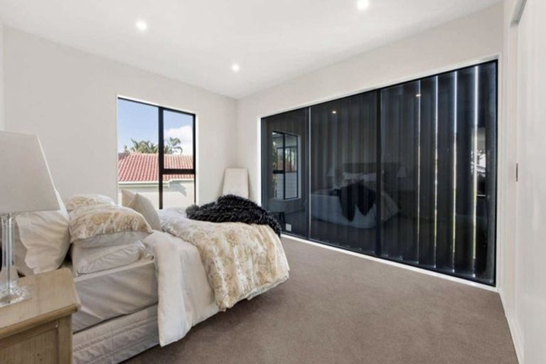 Photo of property in 47a Takutai Avenue, Half Moon Bay, Auckland, 2012