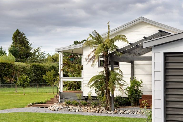 Photo of property in 28 Arcus Road, Te Horo, Otaki, 5582