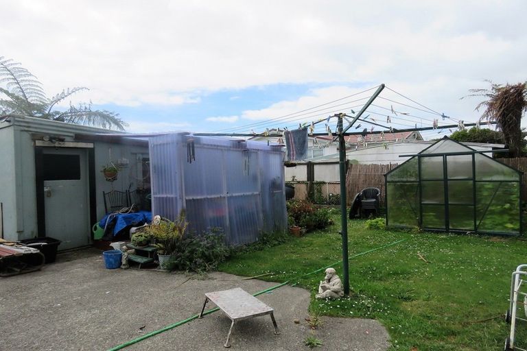 Photo of property in 23 Palmerston Street, Westport, 7825