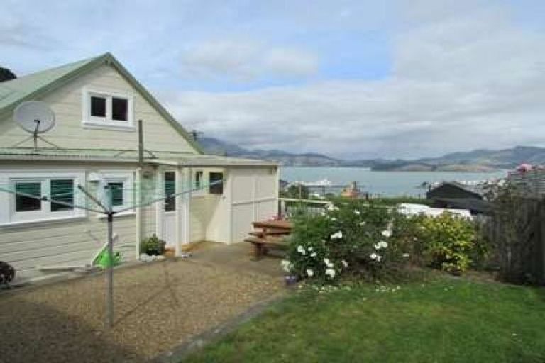 Photo of property in 3 Brenchley Road, Lyttelton, 8082