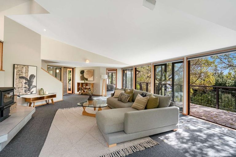 Photo of property in 887 Cashmere Road, Halswell, Christchurch, 8025