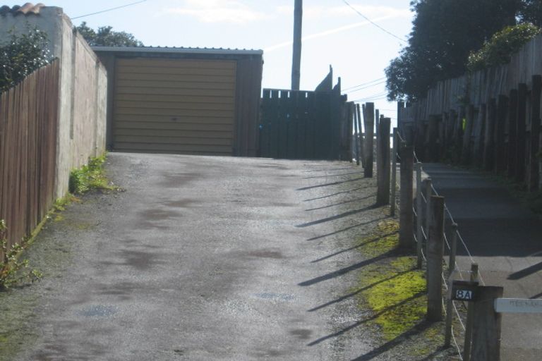 Photo of property in 8a Herekawe Drive, Spotswood, New Plymouth, 4310