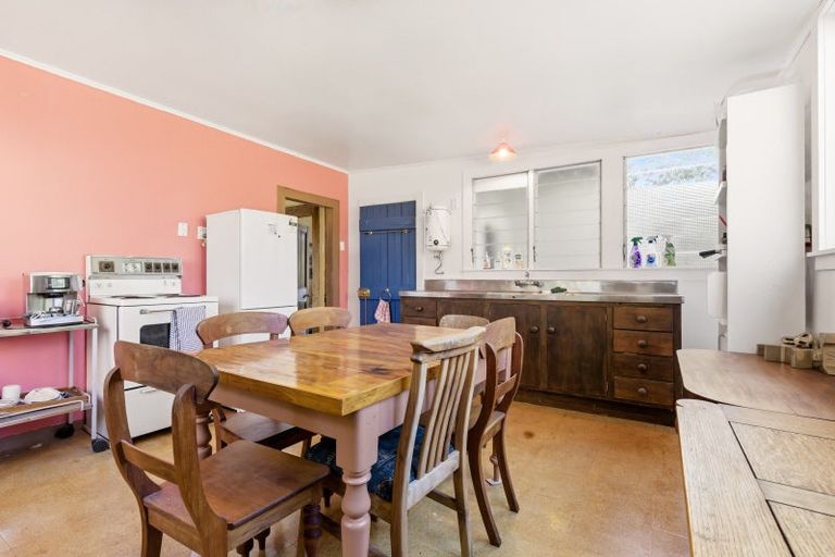 Photo of property in 5 Hapa Road, Kakahi, 3989