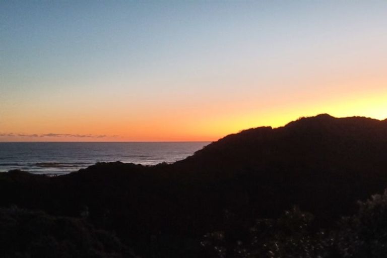 Photo of property in 13 Bayly Street, Baylys Beach, Dargaville, 0377