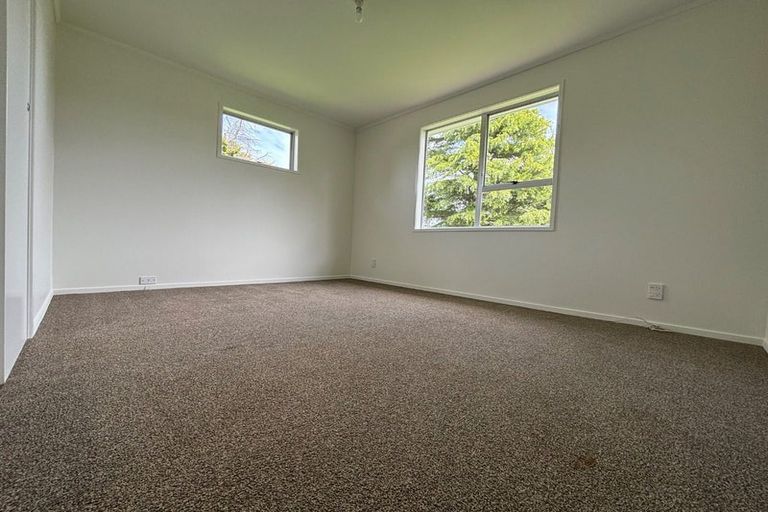Photo of property in 2 Hobman Place, Manurewa, Auckland, 2102