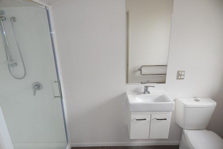 Photo of property in 3/3 Harkness Place, Westport, 7825