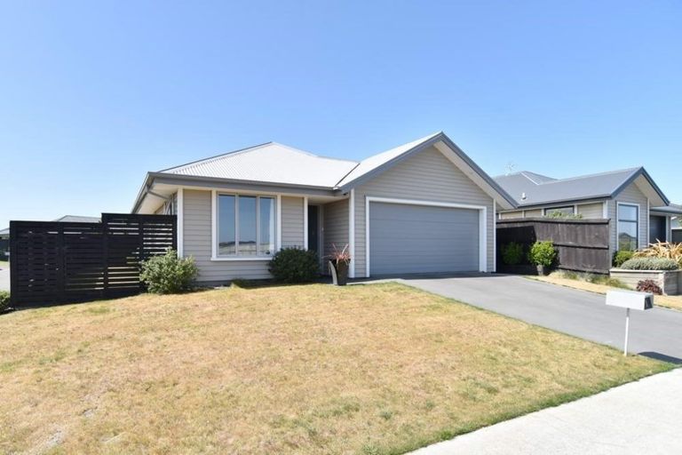 Photo of property in 8 Pimlico Place, Rangiora, 7400