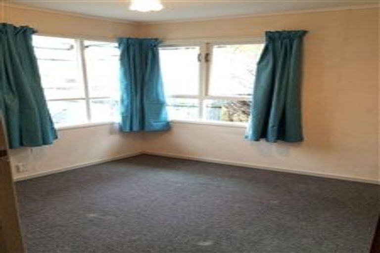 Photo of property in 5 Dennis Road, Papatoetoe, Auckland, 2025